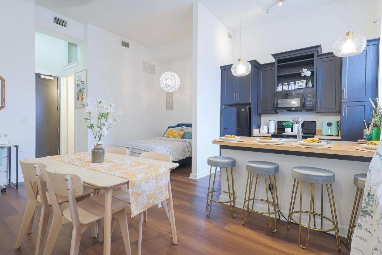 Old West Studio Lofts West تامبا المظهر الخارجي الصورة